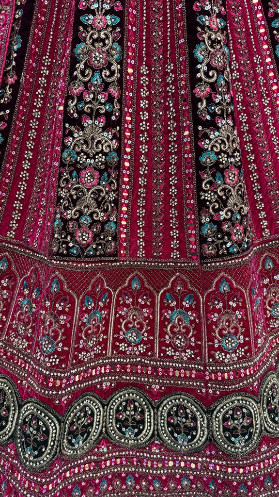 Very-Well Detailed Hand Mirror Crafted with Various Embroidery and Doubke dupatta combine Bridal Lehenga Choli